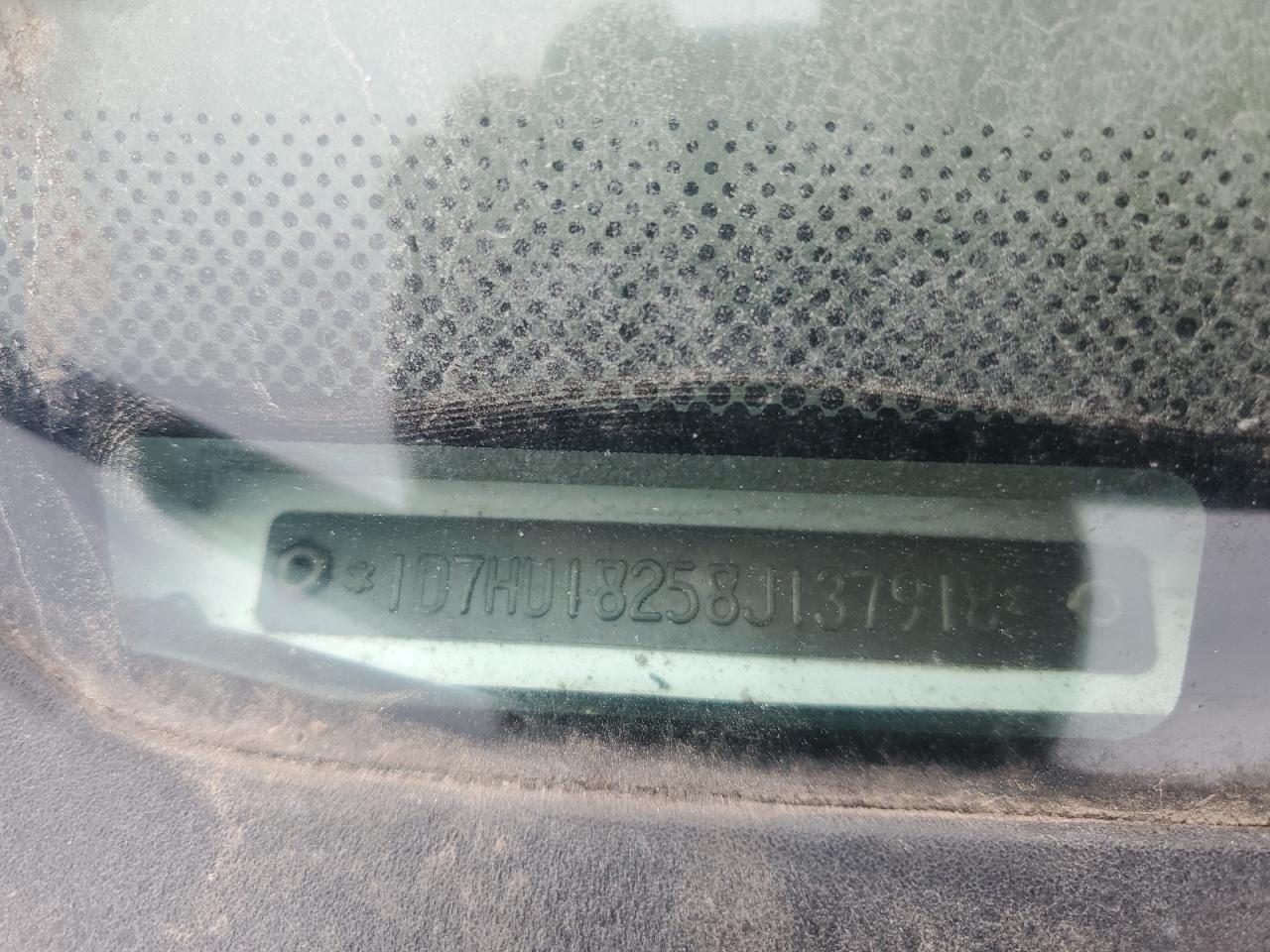 2008 Dodge Ram 1500 St VIN: 1D7HU18258J137918 Lot: 90999595