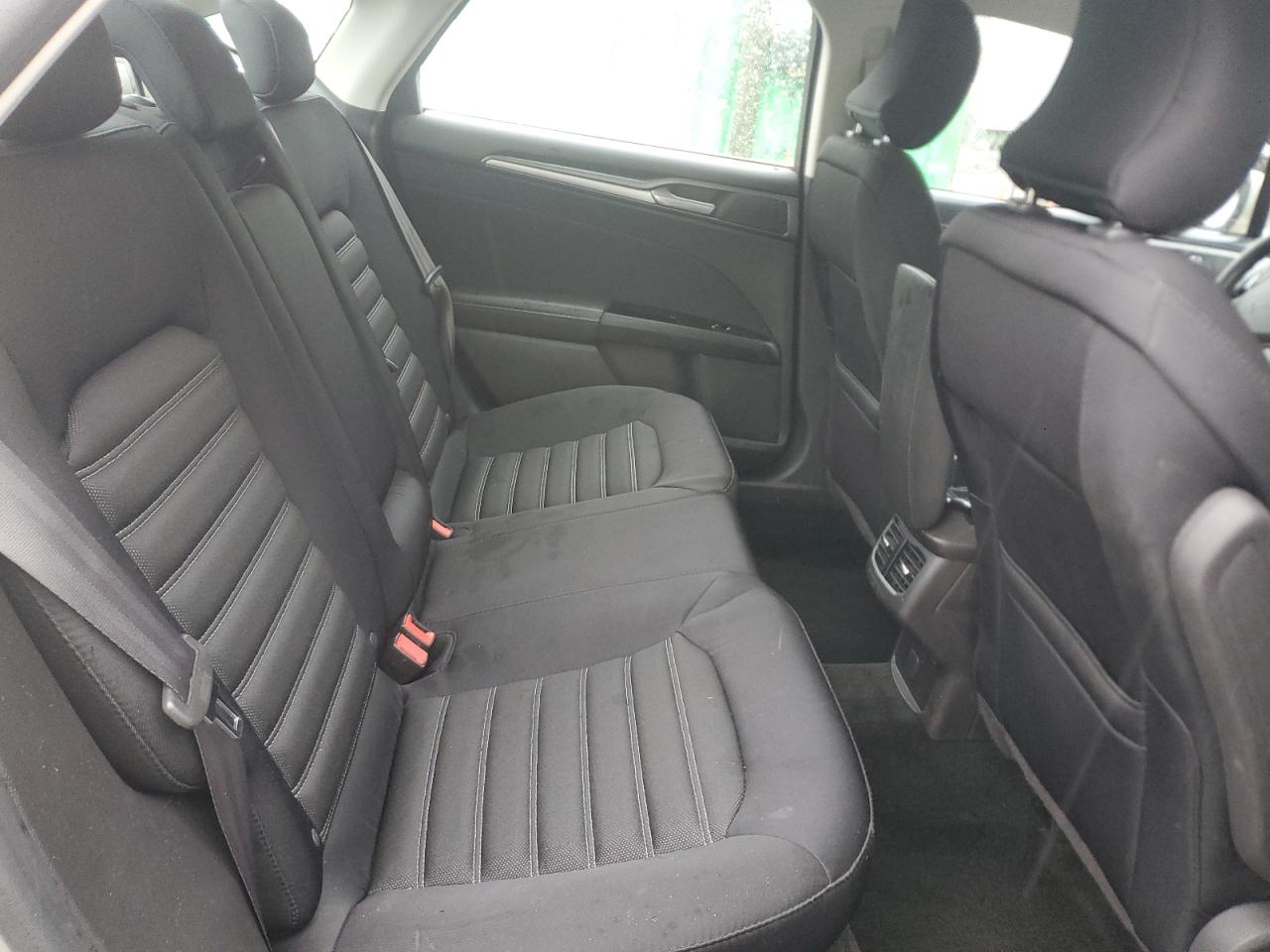 2015 Ford Fusion Se VIN: 3FA6P0H75FR299927 Lot: 91906935