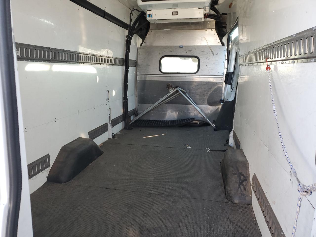 2015 Ford Transit 350 Delivery Van VIN: 1FTSW3XG6FKB11676 Lot: 90998935