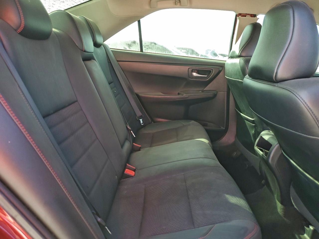 2016 Toyota Camry Le VIN: 4T1BF1FKXGU594018 Lot: 93563495