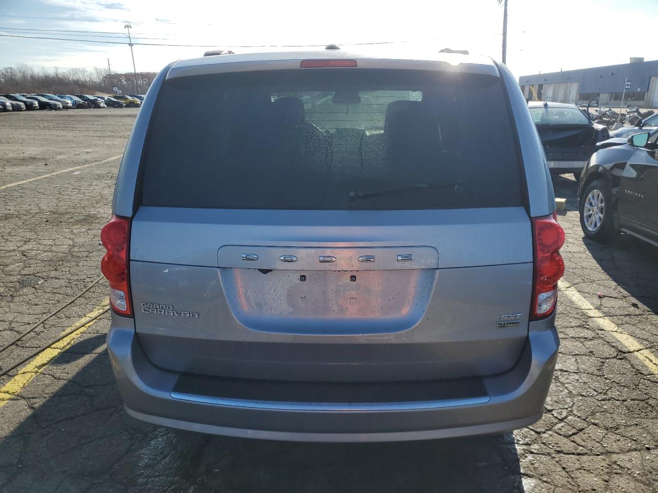 2019 Dodge Grand Caravan Sxt VIN: 2C4RDGCG9KR755363 Lot: 92884375