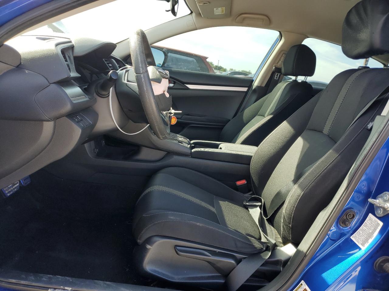 2018 Honda Civic Lx VIN: 19XFC2F60JE005944 Lot: 92283075