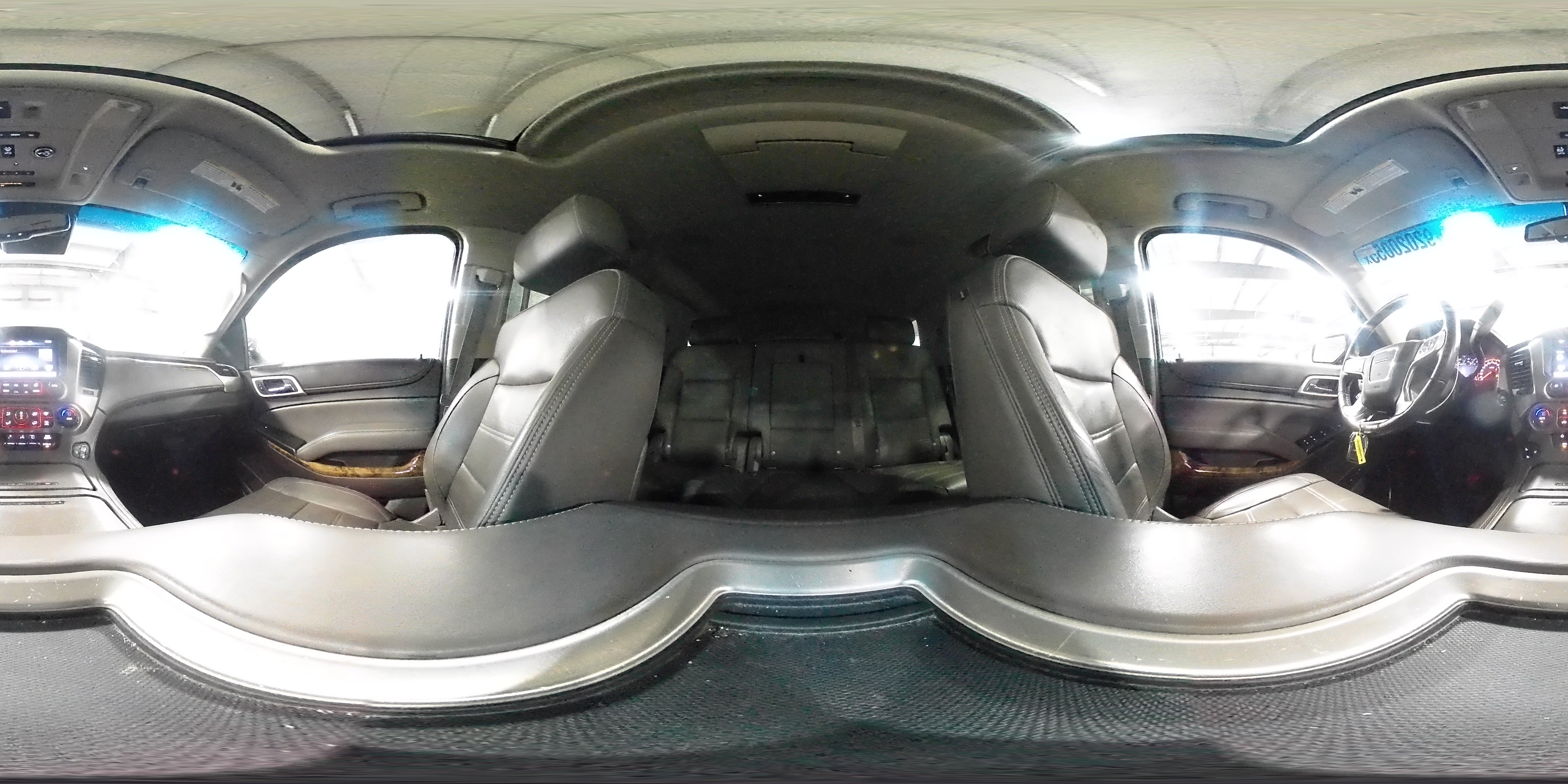 2015 GMC Yukon Denali VIN: 1GKS2CKJXFR282103 Lot: 92020055