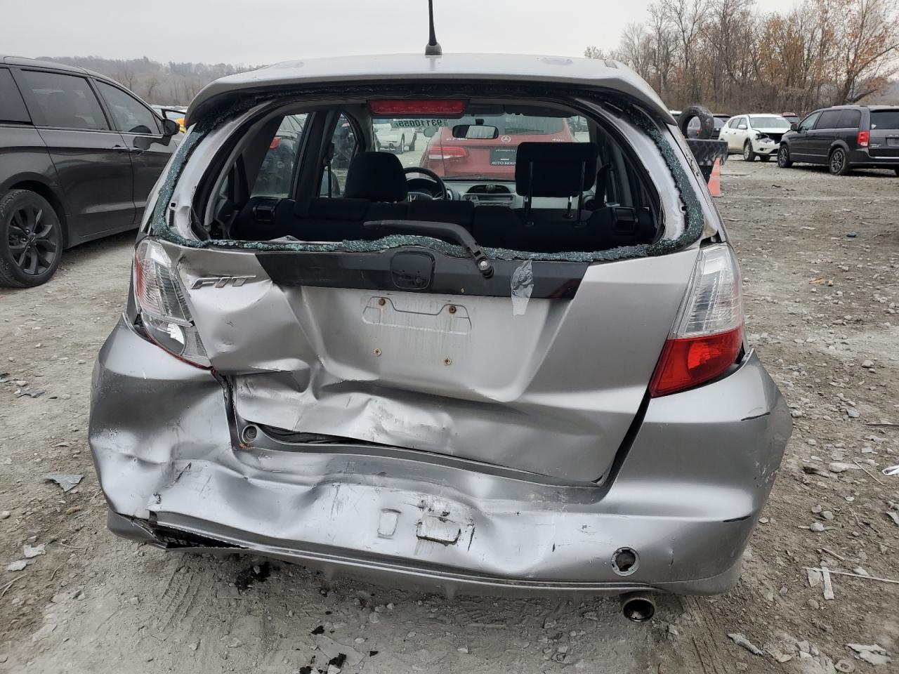 2010 Honda Fit Sport VIN: JHMGE8H45AS001932 Lot: 93110055