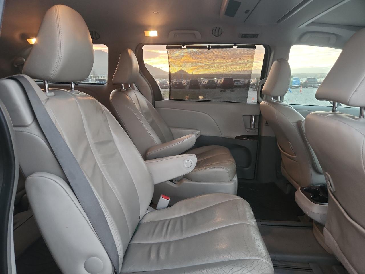 2013 Toyota Sienna Xle VIN: 5TDDK3DC7DS059292 Lot: 92671555