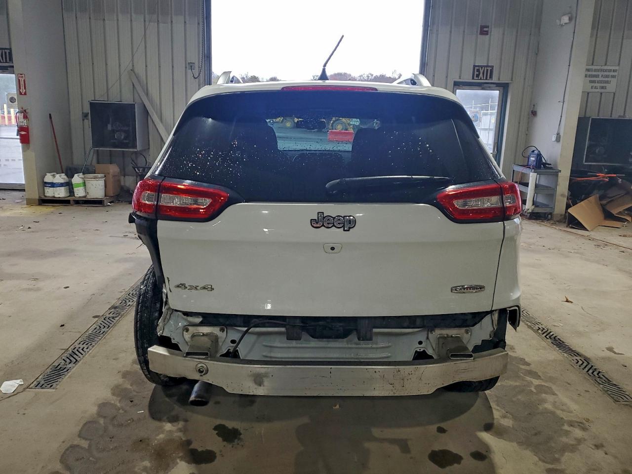 2016 Jeep Cherokee Latitude VIN: 1C4PJMCB8GW286591 Lot: 94309305
