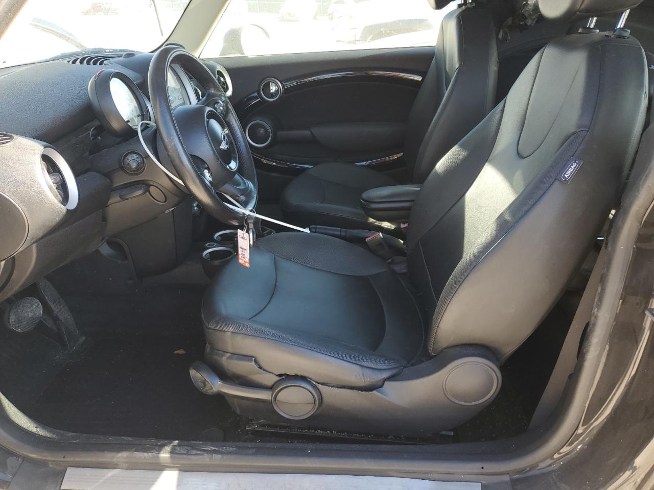 2012 Mini Cooper VIN: WMWSU3C54CT257796 Lot: 93083985