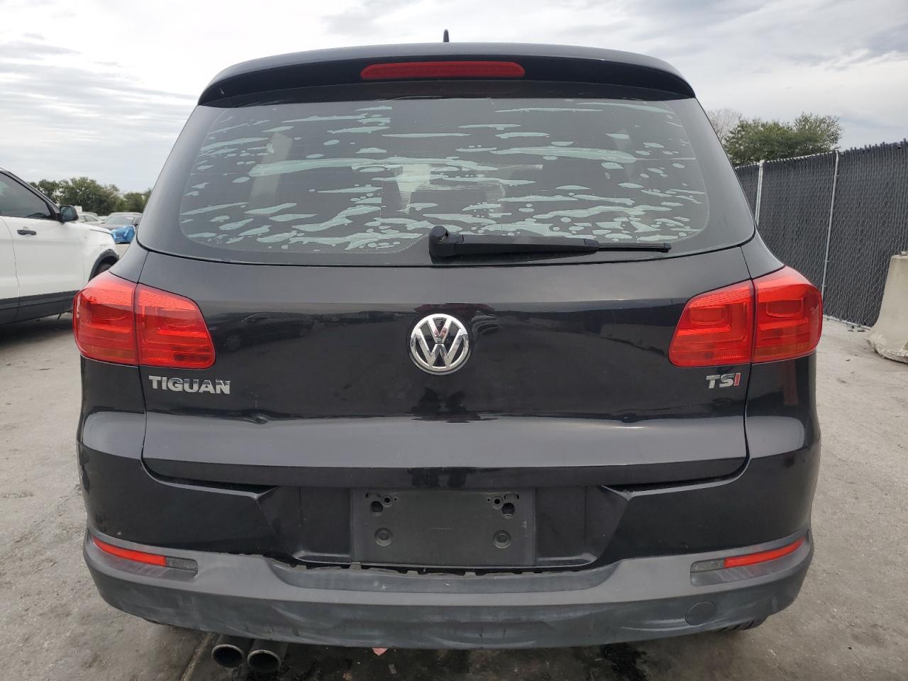 2017 Volkswagen Tiguan S VIN: WVGAV7AXXHK000044 Lot: 91702775