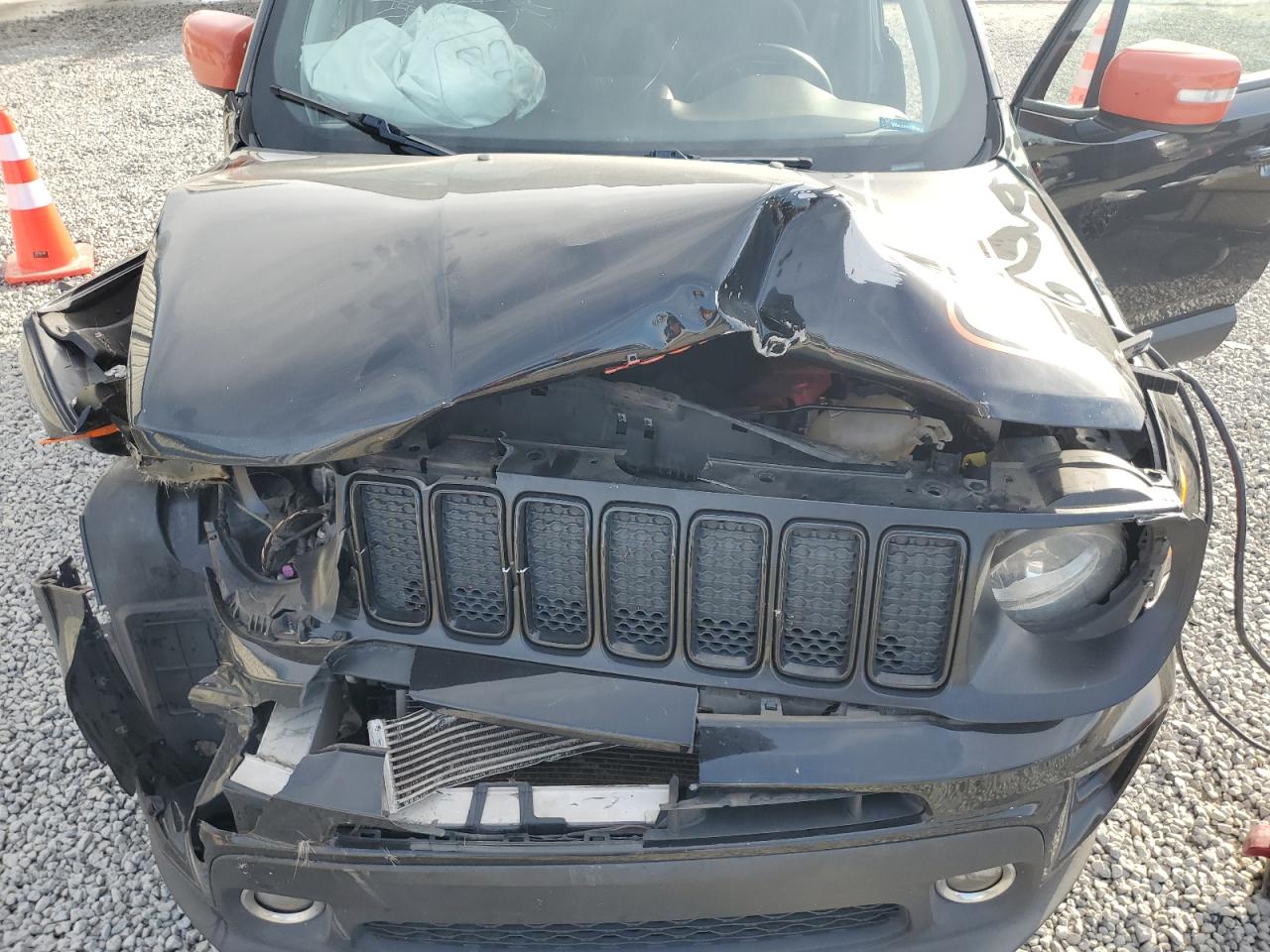 2020 Jeep Renegade Latitude VIN: ZACNJABB6LPL75958 Lot: 92792505