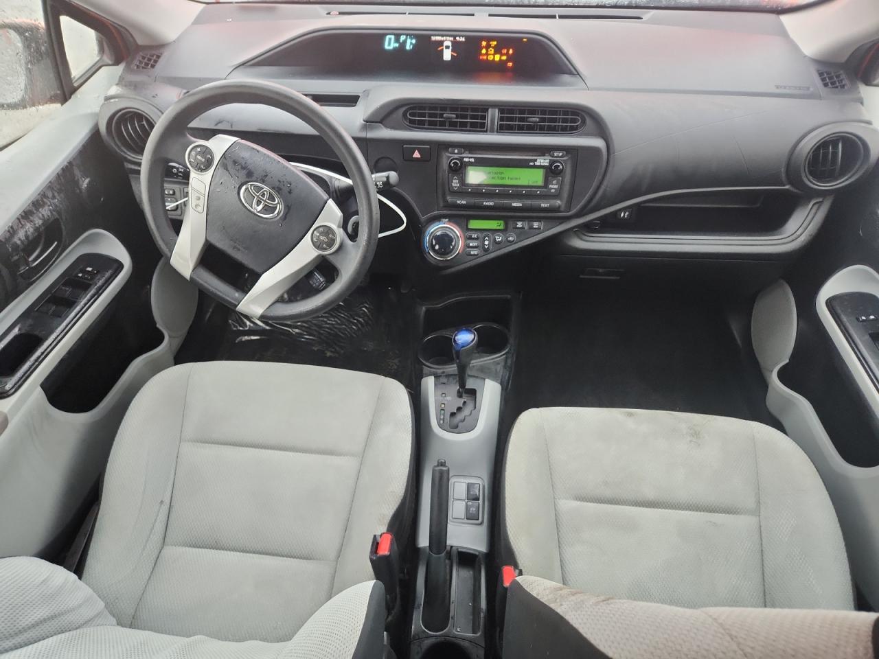 2014 Toyota Prius C VIN: JTDKDTB33E1084287 Lot: 93888935