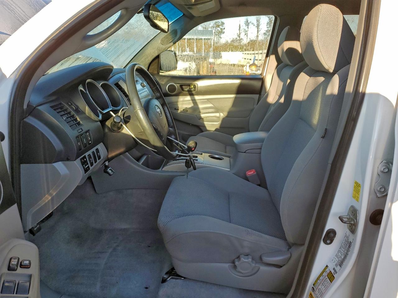 2010 Toyota Tacoma Double Cab Prerunner VIN: 5TEJU4GN0AZ697012 Lot: 94252385