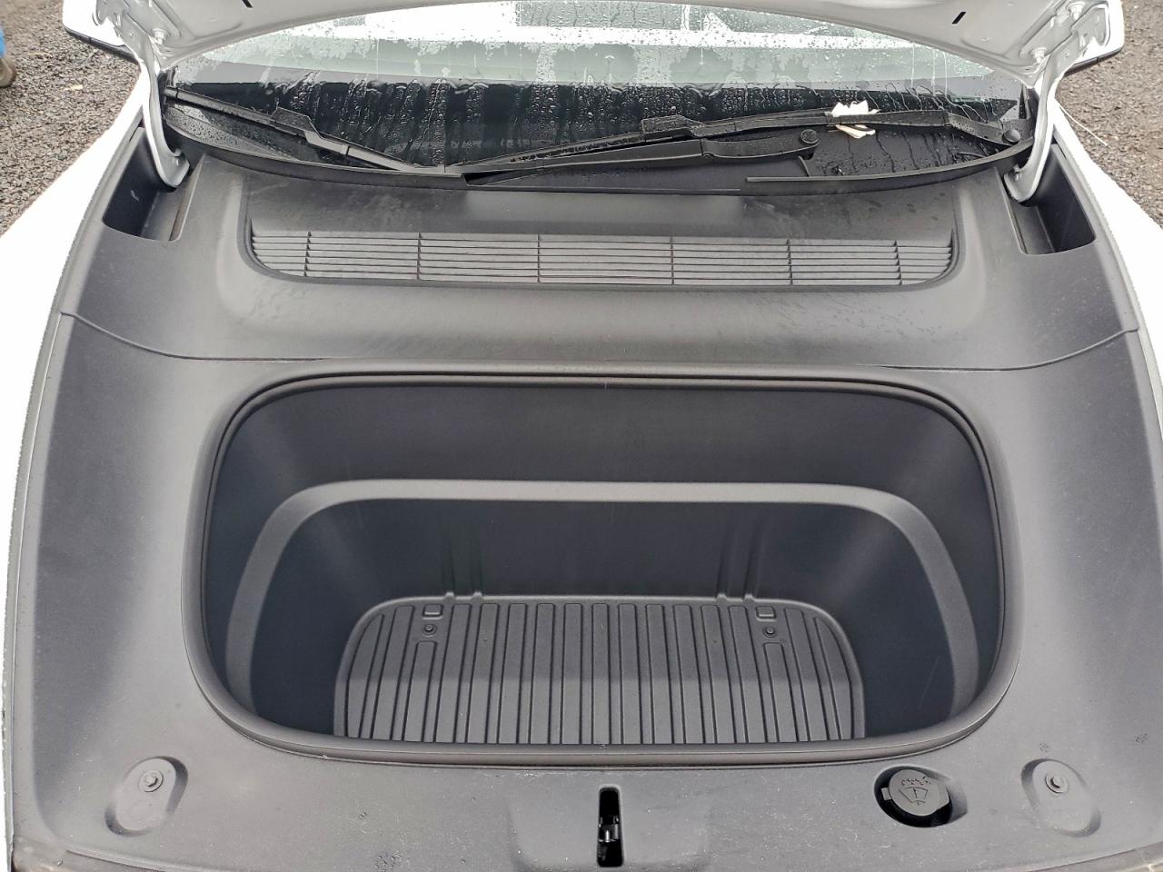 2026 Tesla Model Y VIN: 7SAYGDED2TF433216 Lot: 94451965