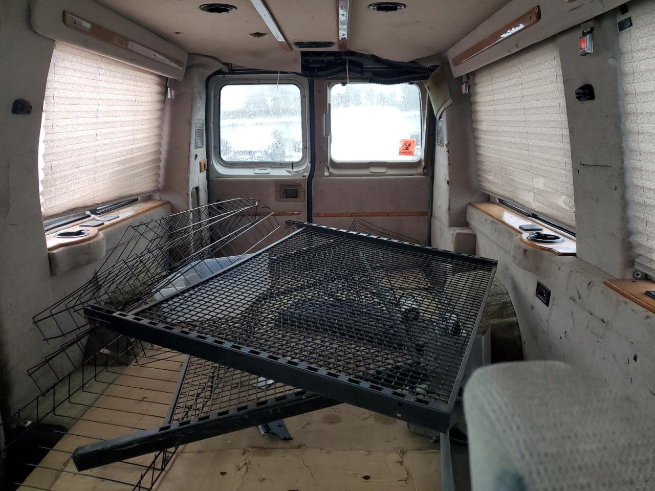 2002 Ford Econoline E150 Van VIN: 1FDRE14L92HA94107 Lot: 92055665