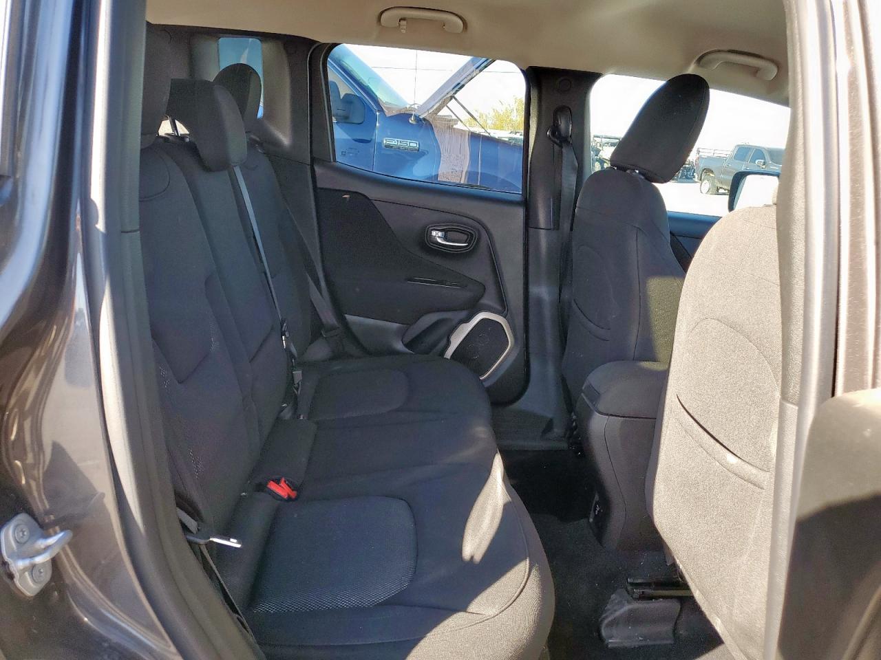 2016 Jeep Renegade Latitude VIN: ZACCJABT5GPE25449 Lot: 92274655