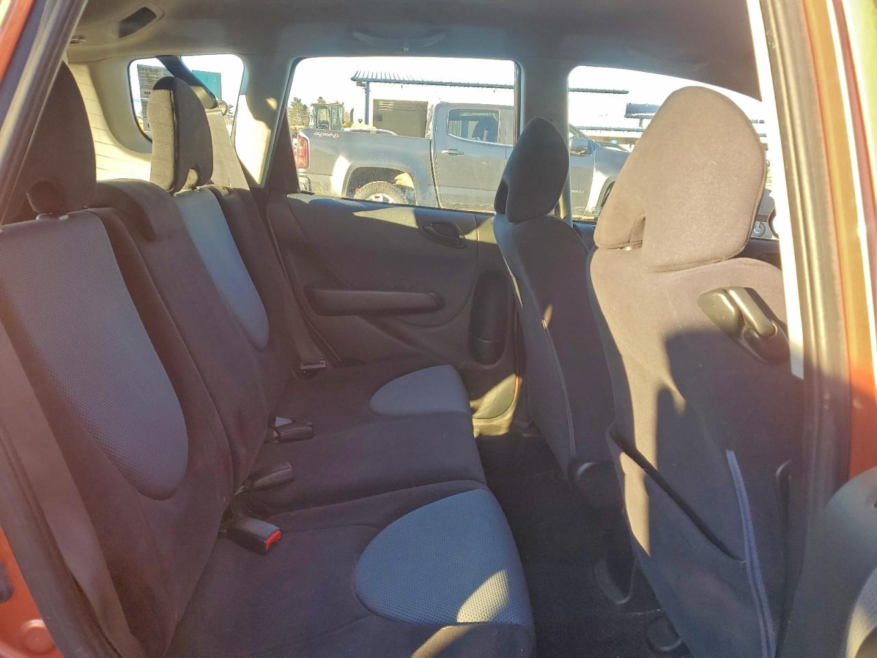 2007 Honda Fit S VIN: JHMGD38627S017585 Lot: 93736595