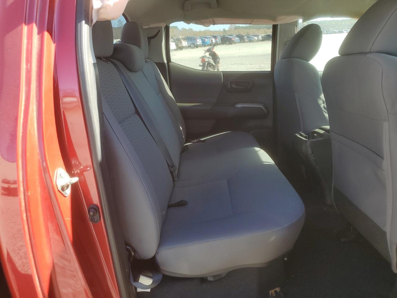 2017 Toyota Tacoma Double Cab VIN: 5TFCZ5AN4HX049456 Lot: 92877085