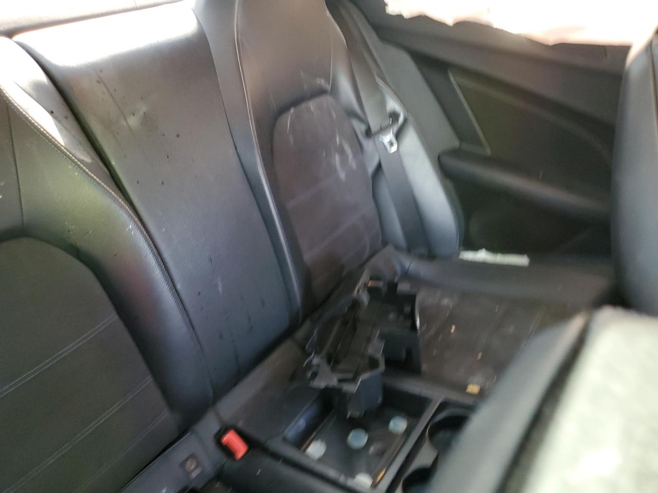 2015 Mercedes-Benz C 250 VIN: WDDGJ4HB0FG390855 Lot: 91832765