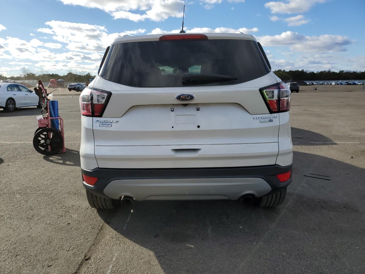 2017 Ford Escape Titanium VIN: 1FMCU9J97HUE18414 Lot: 92156575