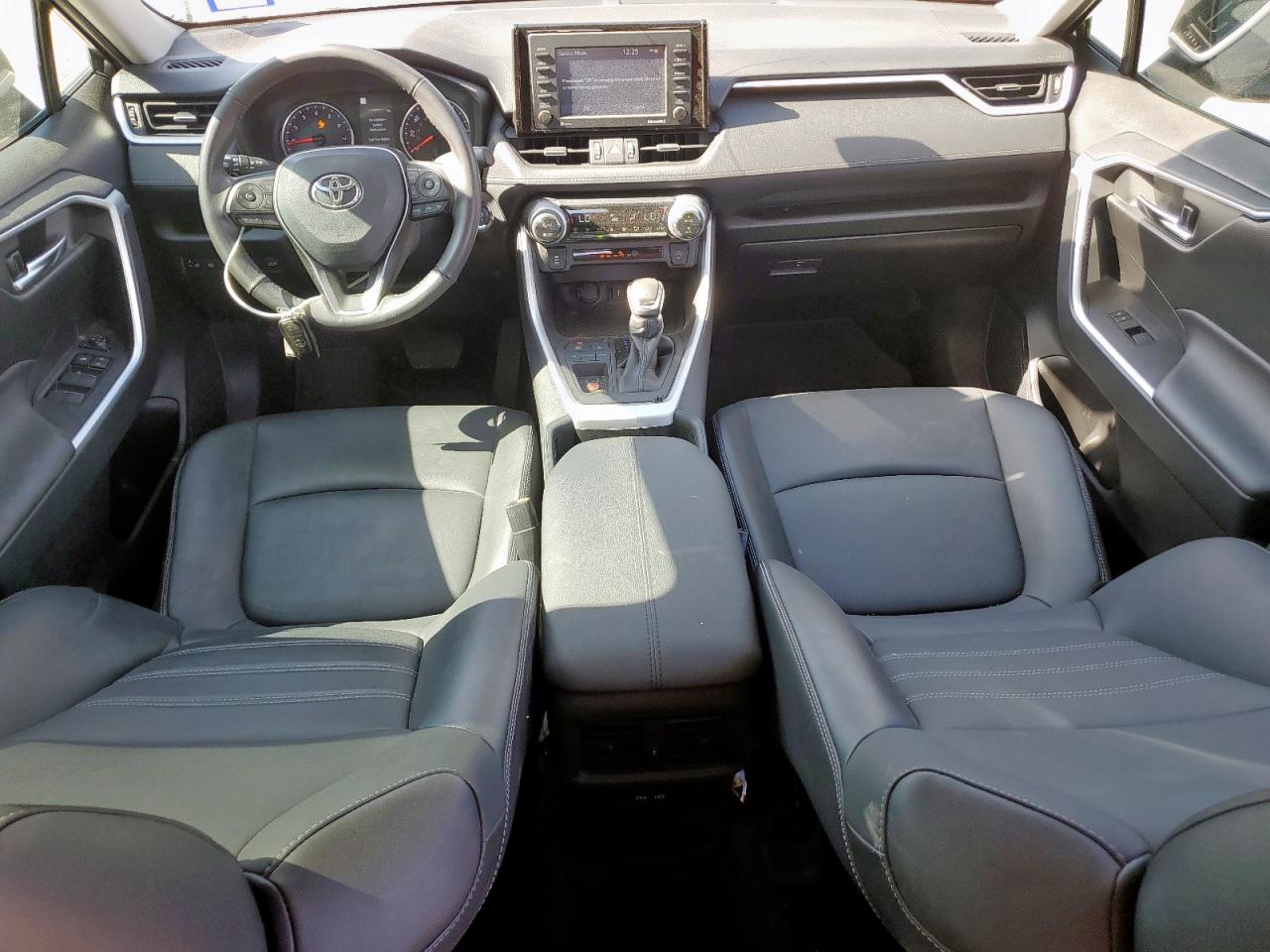 2022 Toyota Rav4 Xle Premium VIN: 2T3C1RFV4NC192514 Lot: 91636955