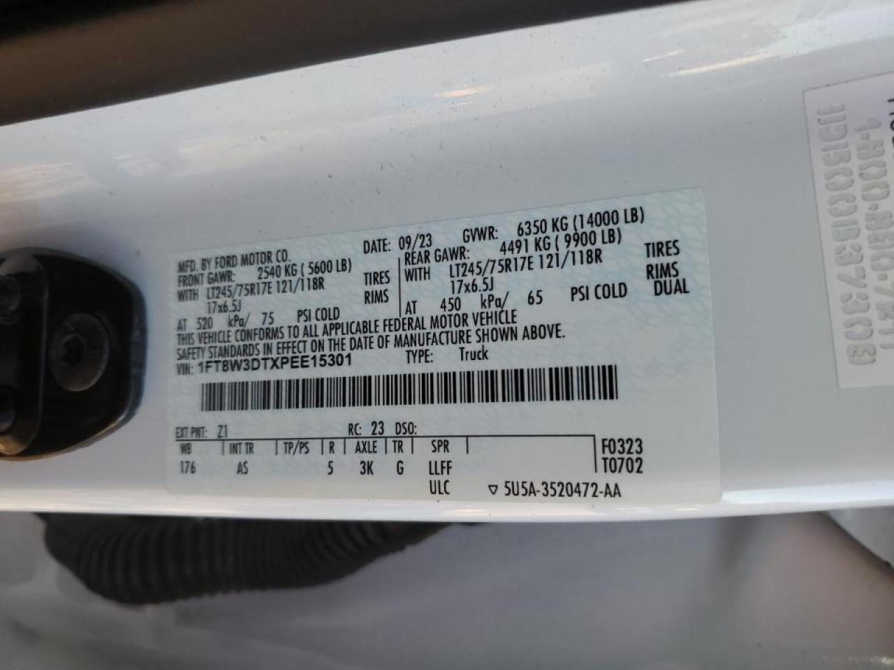 2023 Ford F350 Super Duty Flatbed Truck VIN: 1FT8W3DTXPEE15301 Lot: 91612155