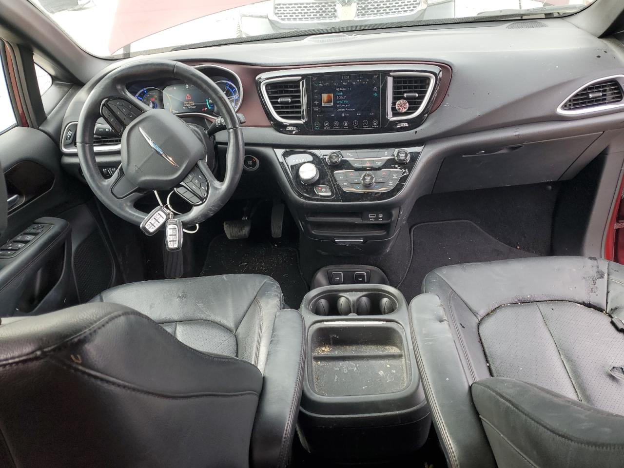 2020 Chrysler Pacifica Hybrid Touring L VIN: 2C4RC1L75LR173553 Lot: 92042305