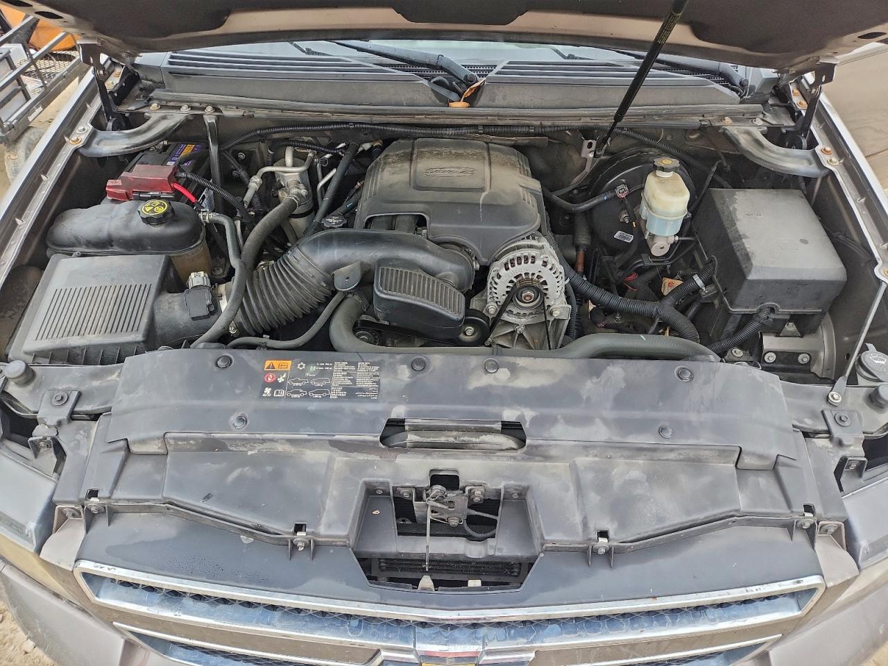 2014 Chevrolet Suburban C1500 Lt VIN: 1GNSCJE04ER178678 Lot: 93516575