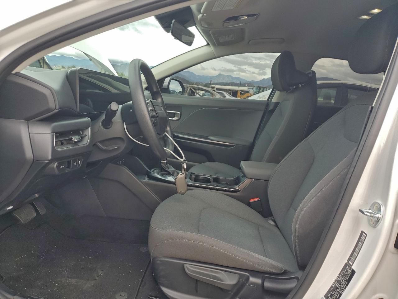 2025 Kia K4 Lx VIN: 3KPFT4DEXSE046539 Lot: 93659735