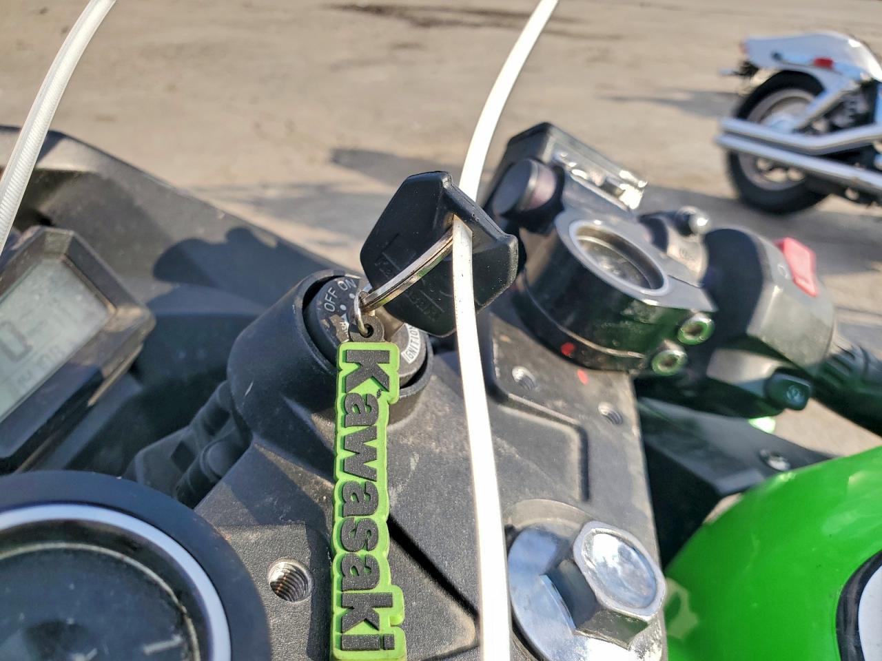 2013 Kawasaki Ex300 B VIN: JKAEX8B1XDDA04770 Lot: 93896325