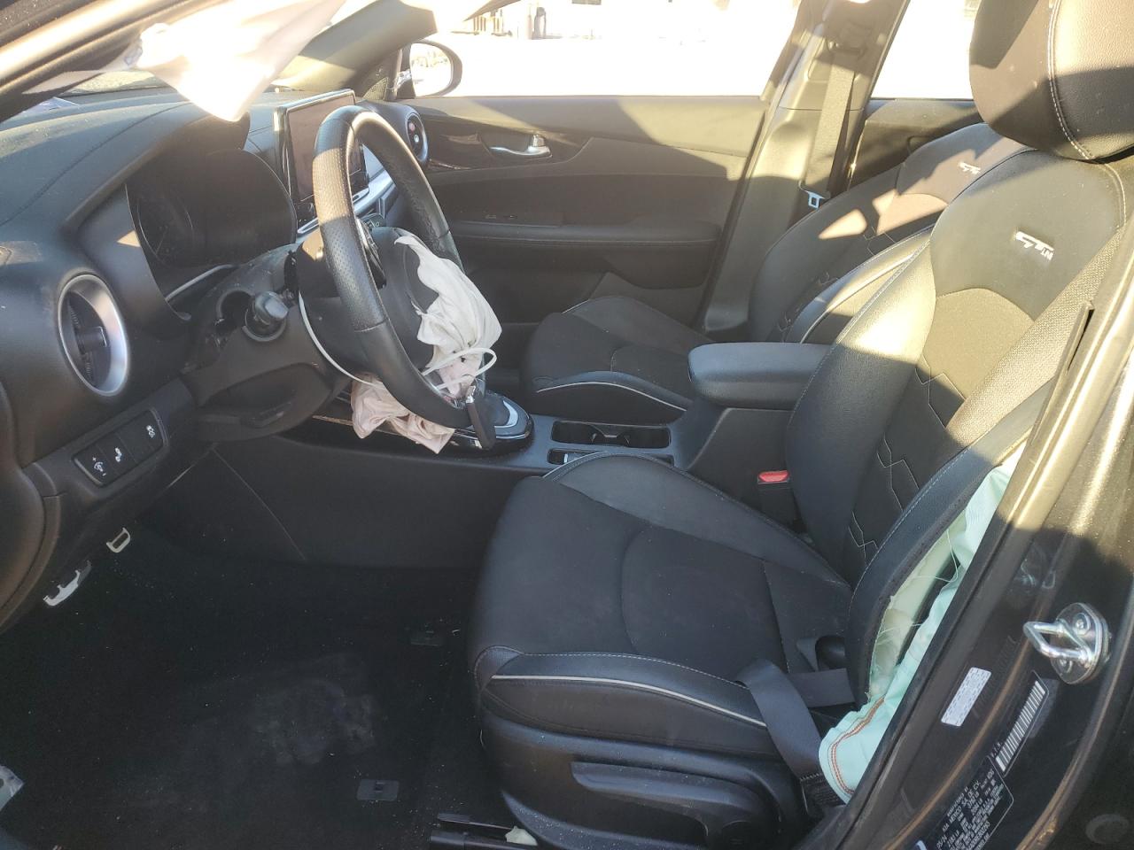 2024 Kia Forte Gt Line VIN: 3KPF54AD0RE802265 Lot: 92570835