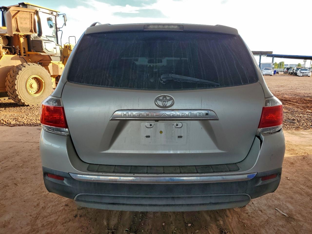 2011 Toyota Highlander Base VIN: 5TDZK3EH1BS037799 Lot: 94752555