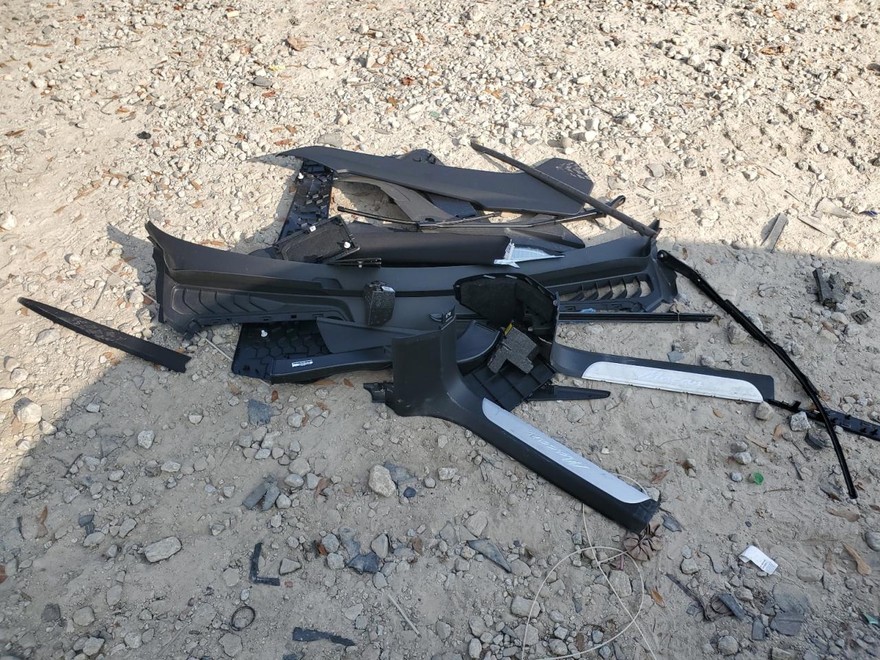 2025 Porsche Macan VIN: WP1AD2XA1SL077024 Lot: 92683675