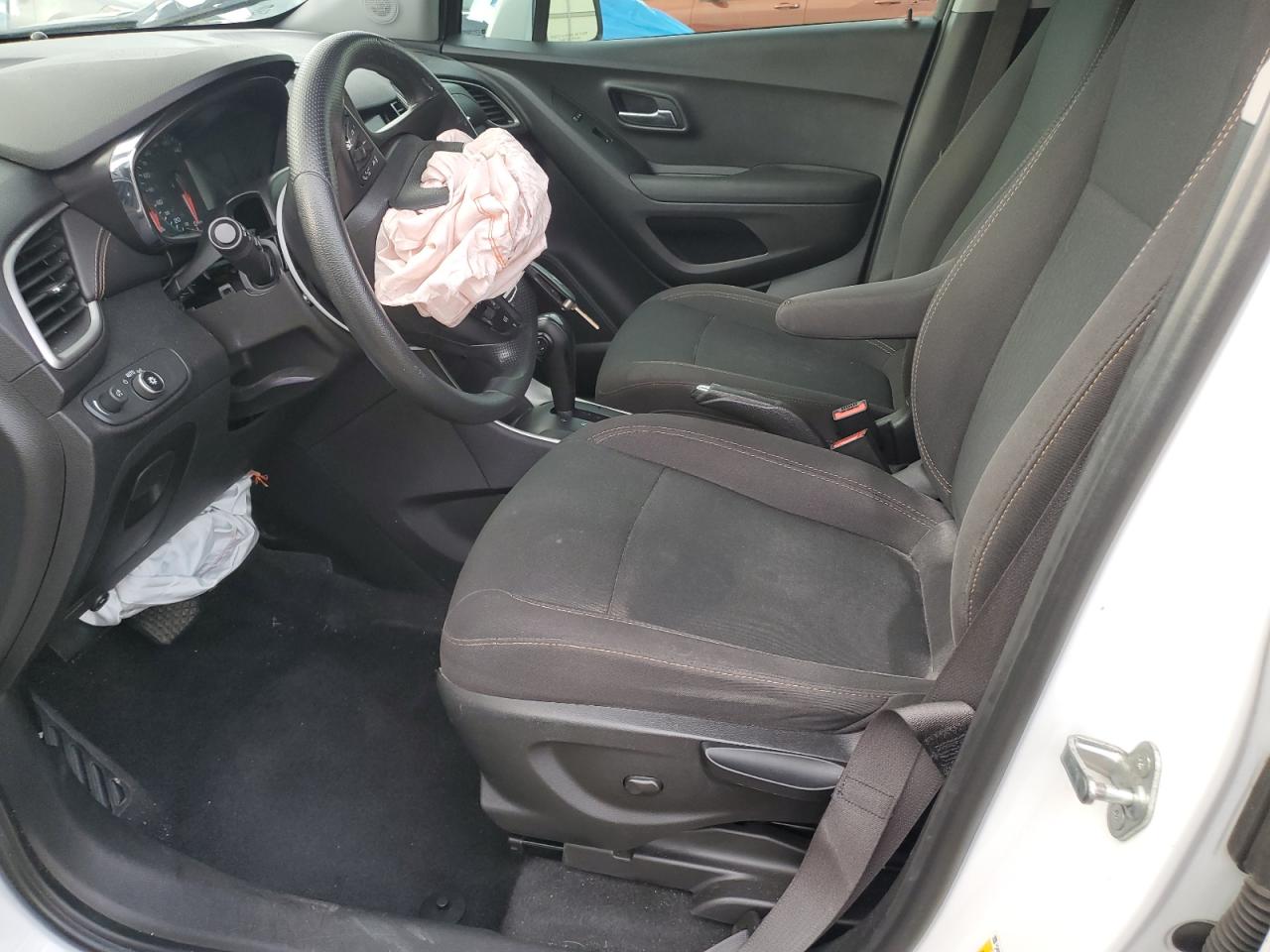 2020 Chevrolet Trax Ls VIN: 3GNCJKSB5LL307196 Lot: 91610865