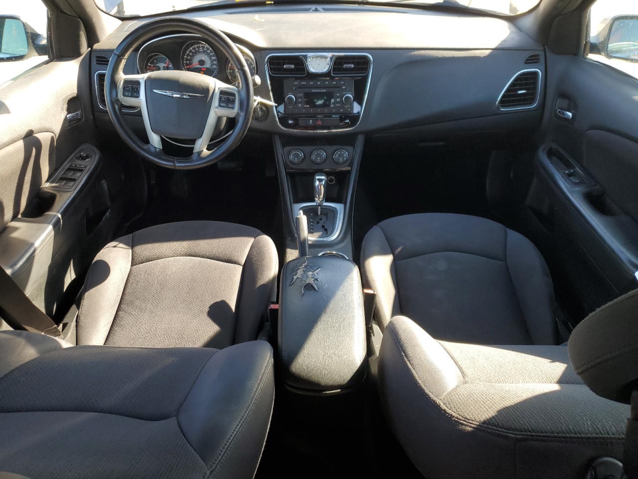 2013 Chrysler 200 Touring VIN: 1C3CCBBB2DN655949 Lot: 92327475