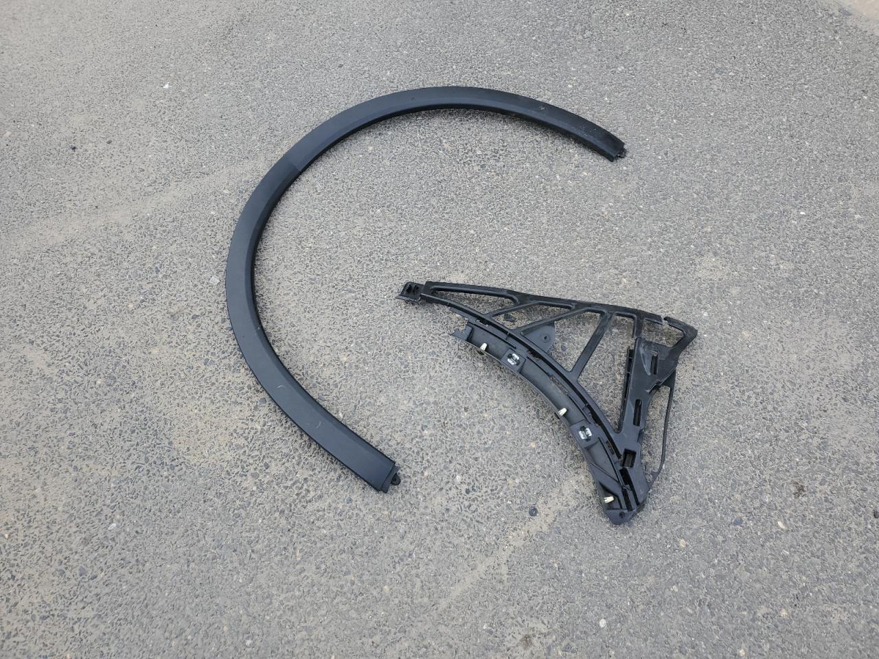 2013 Porsche Cayenne S Hybrid VIN: WP1AE2A25DLA14223 Lot: 93376095