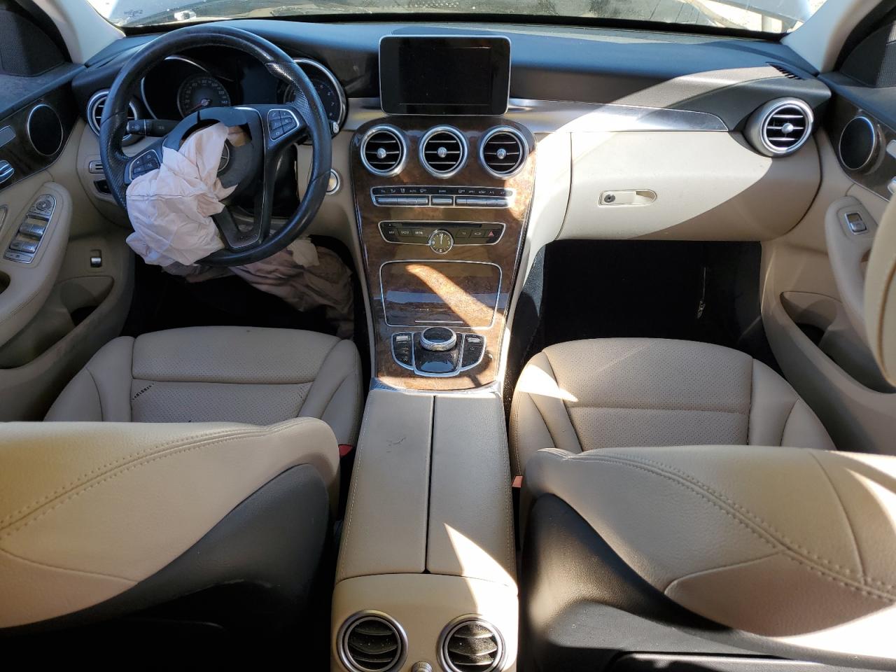 2017 Mercedes-Benz C 300 VIN: 55SWF4JB7HU181755 Lot: 92253265