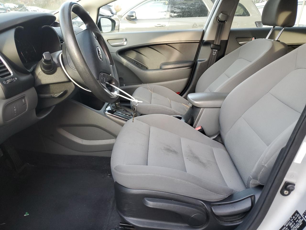 2017 Kia Forte Lx VIN: 3KPFK4A70HE123503 Lot: 91934955