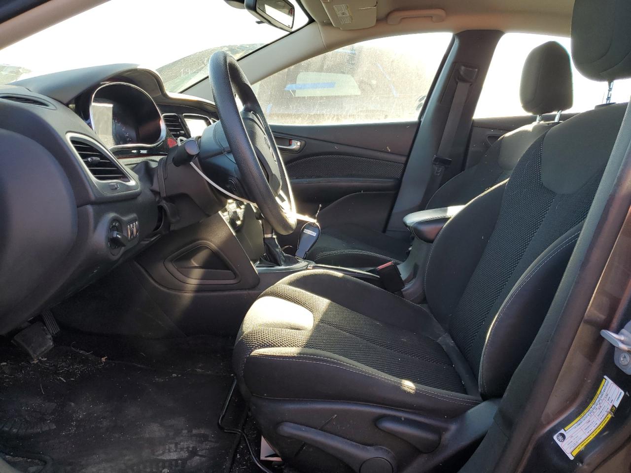 2015 Dodge Dart Sxt VIN: 1C3CDFBB2FD300860 Lot: 92009755