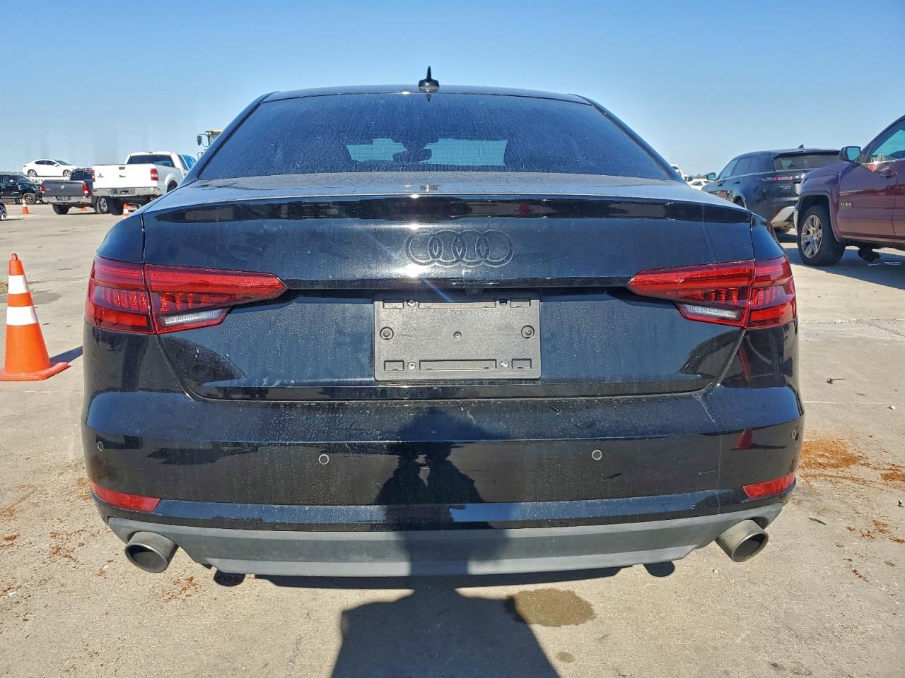 2017 Audi A4 Premium VIN: WAUGNAF42HN018608 Lot: 91323105