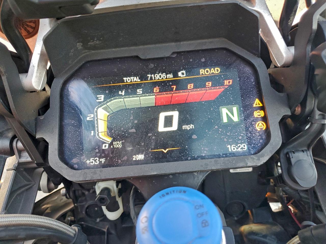 2018 BMW R1200 Gs VIN: WB10A6103JZ657447 Lot: 94271495