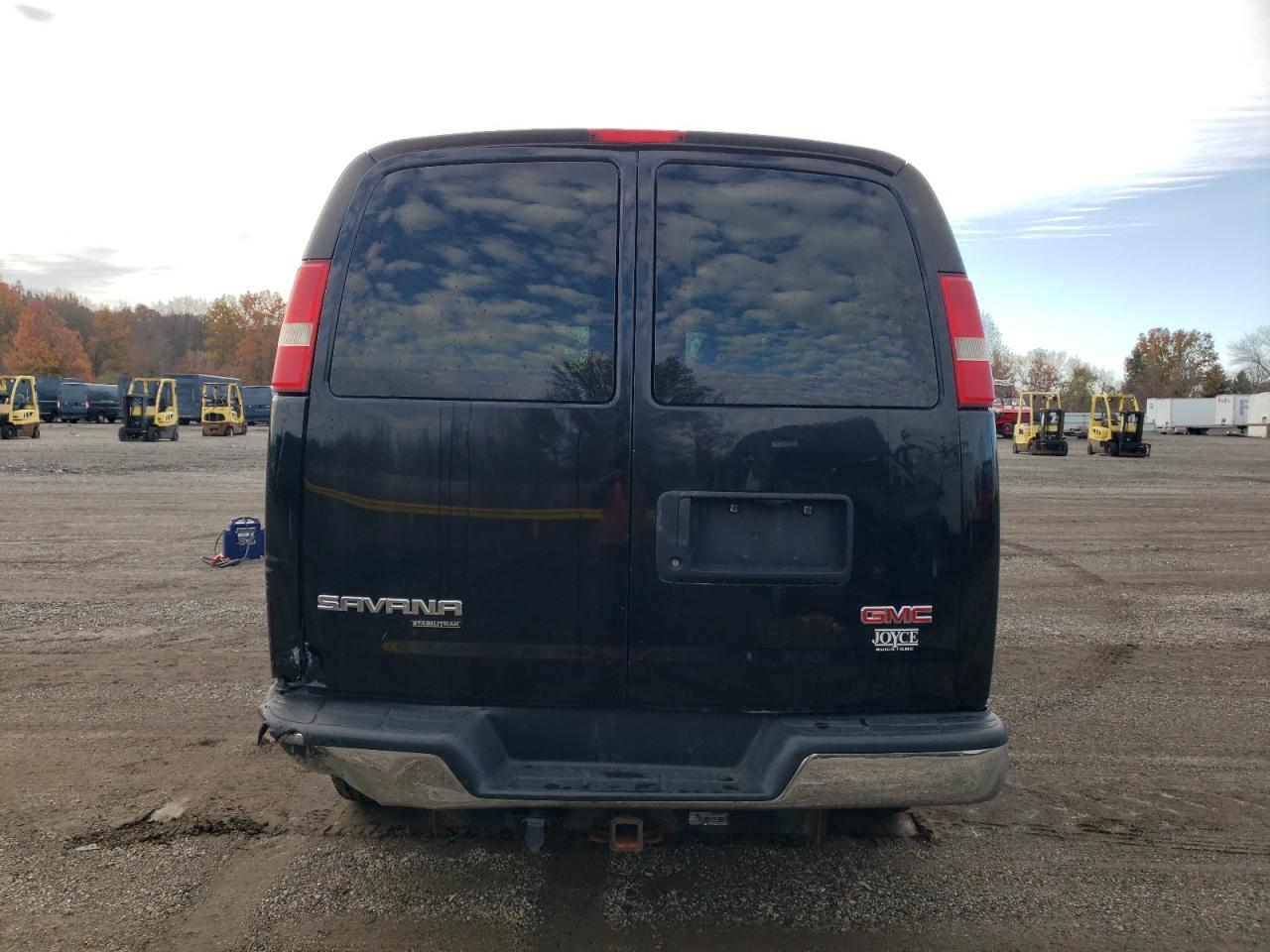 2012 GMC Savana Delivery Van VIN: 1GTW7FBA9C1155157 Lot: 92912115