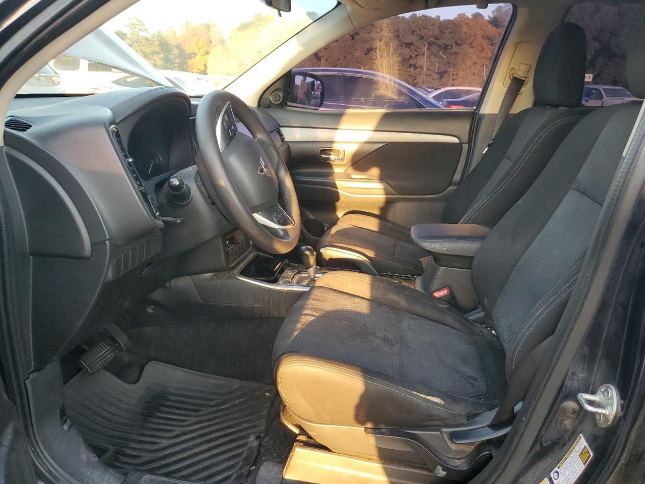 2018 Mitsubishi Outlander Es VIN: JA4AD2A38JJ001447 Lot: 93257385