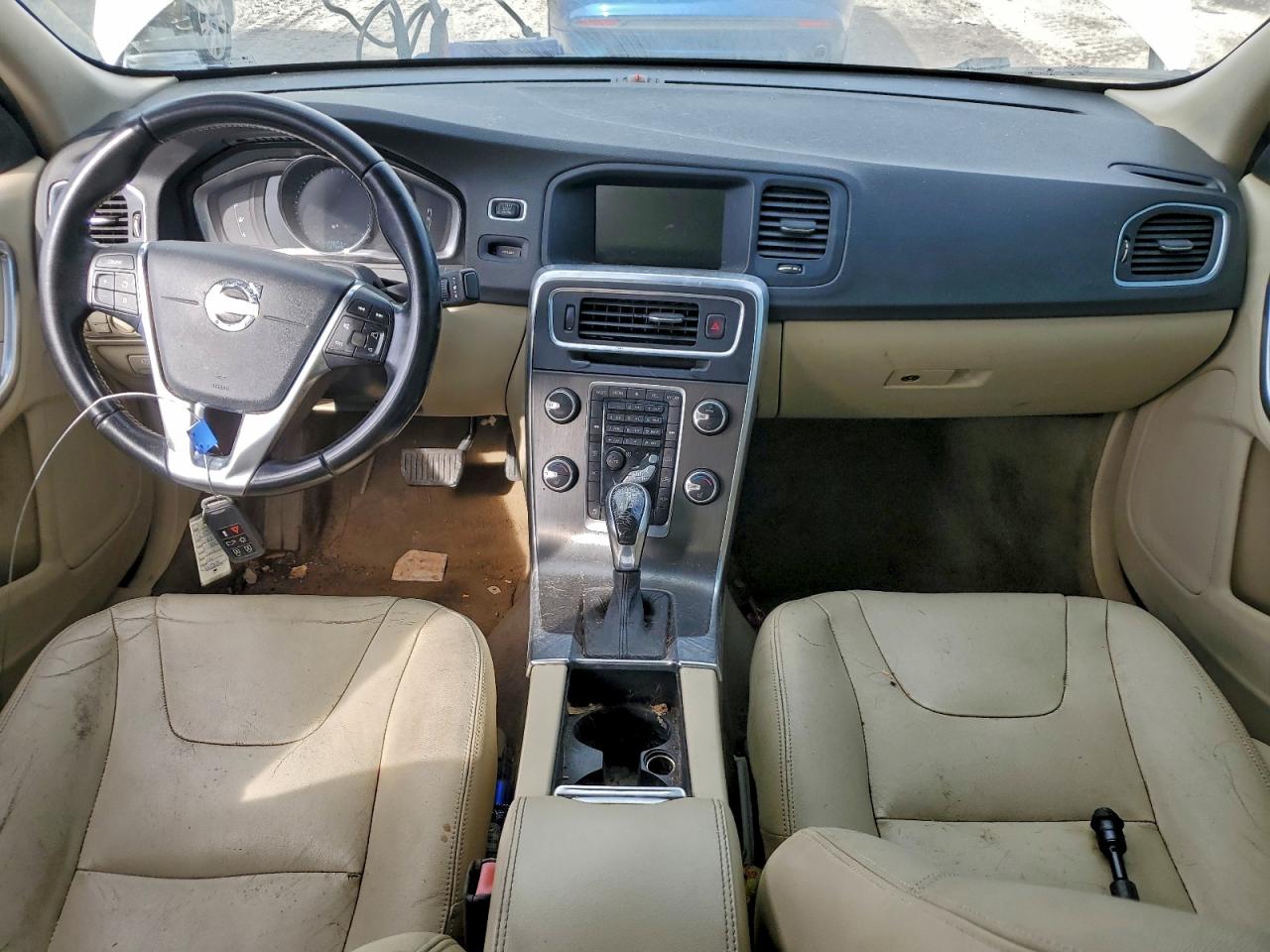 2015 Volvo S60 Premier VIN: YV140MFB1F2306424 Lot: 94247195