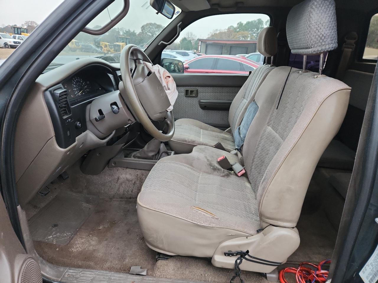 1995 Toyota Tacoma Xtracab VIN: 4TAUN73C2SZ009780 Lot: 93625215