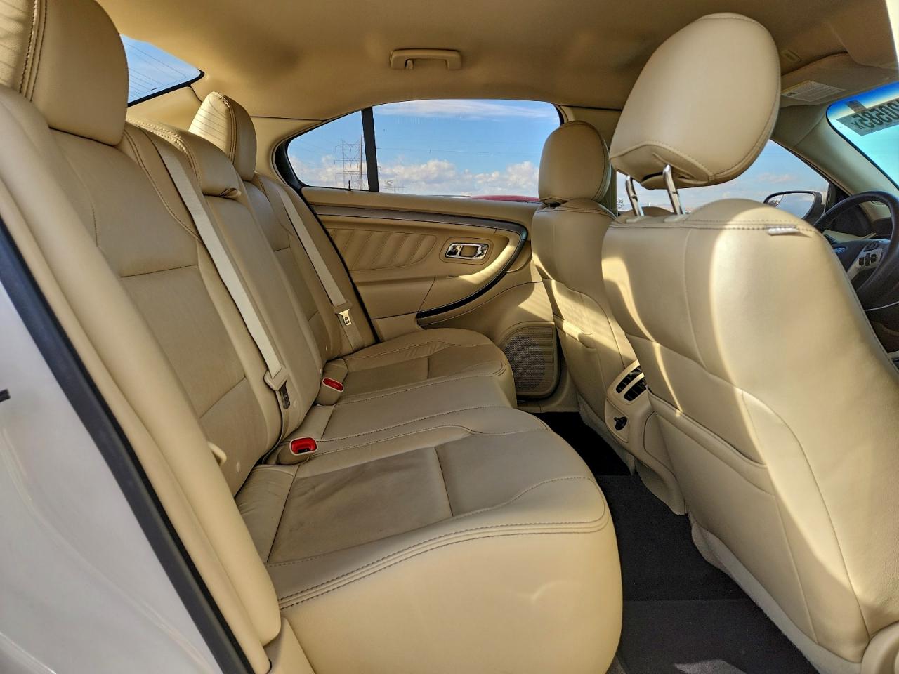 2015 Ford Taurus Sel VIN: 1FAHP2E99FG207655 Lot: 94120585