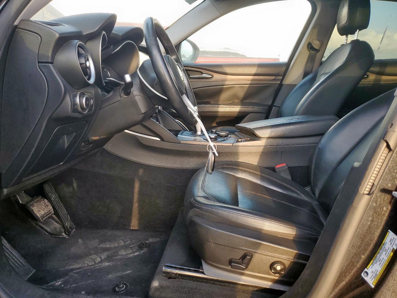 2018 Alfa Romeo Stelvio Ti VIN: ZASFAKBN2J7B64863 Lot: 93220095