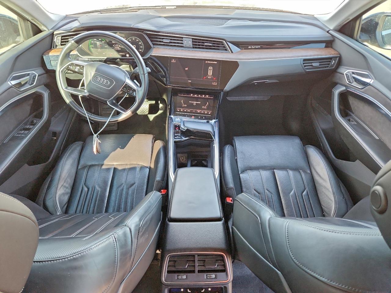 2019 Audi E-Tron Prestige VIN: WA1VAAGE1KB010242 Lot: 92810475