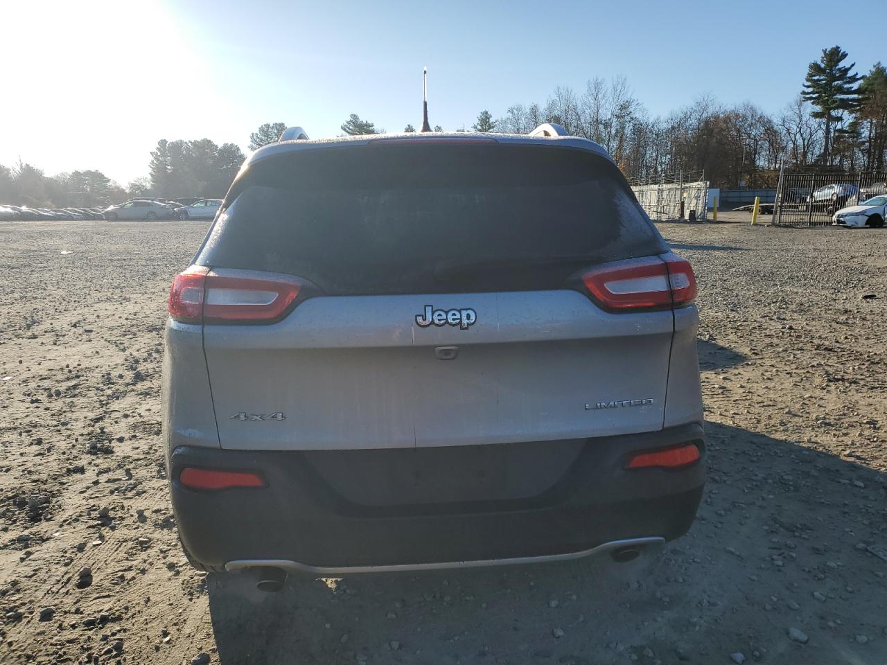 2014 Jeep Cherokee Limited VIN: 1C4PJMDS2EW180665 Lot: 92202725