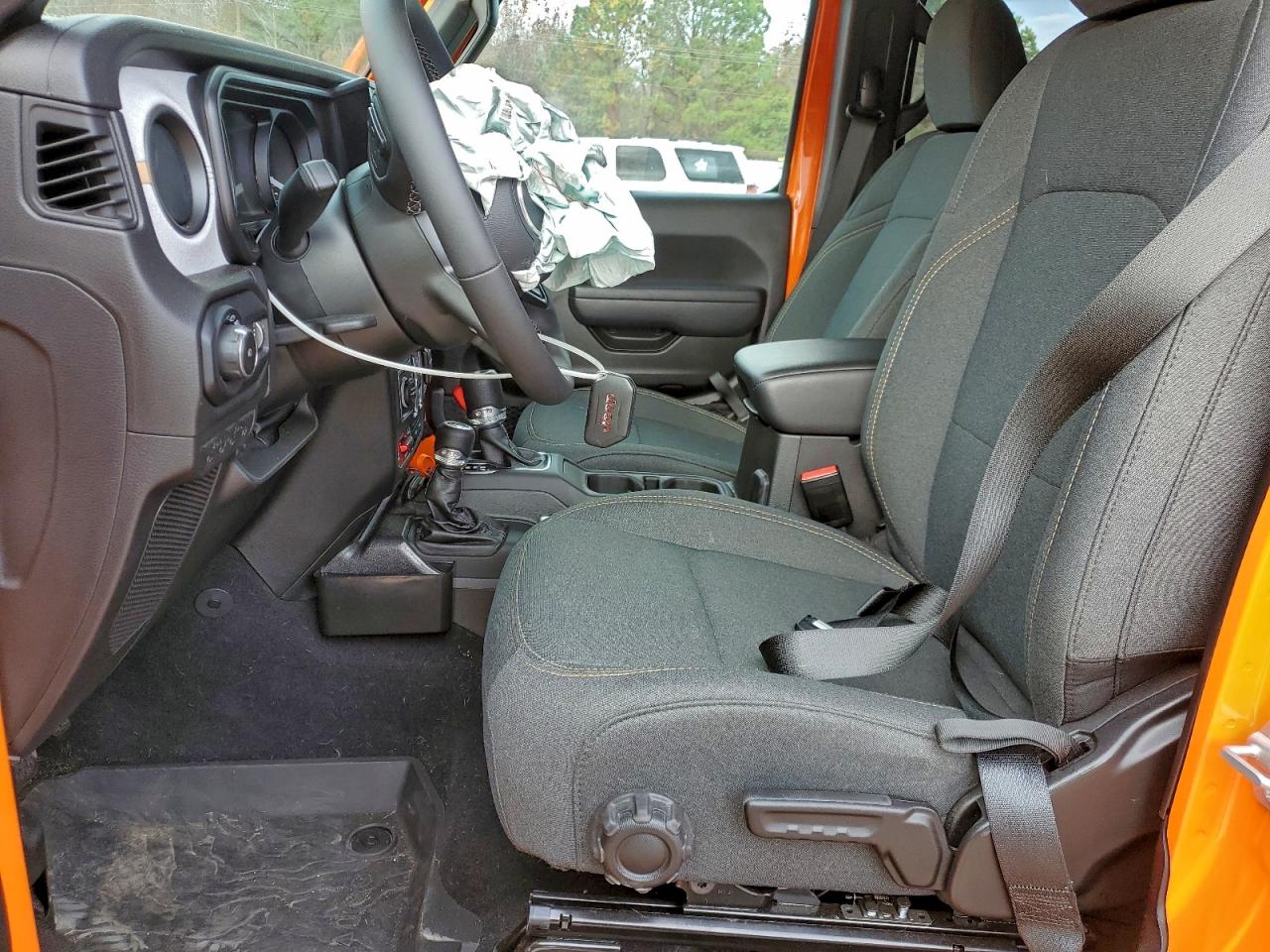 2025 Jeep Wrangler Sport VIN: 1C4RJXDG0SW592746 Lot: 94428025