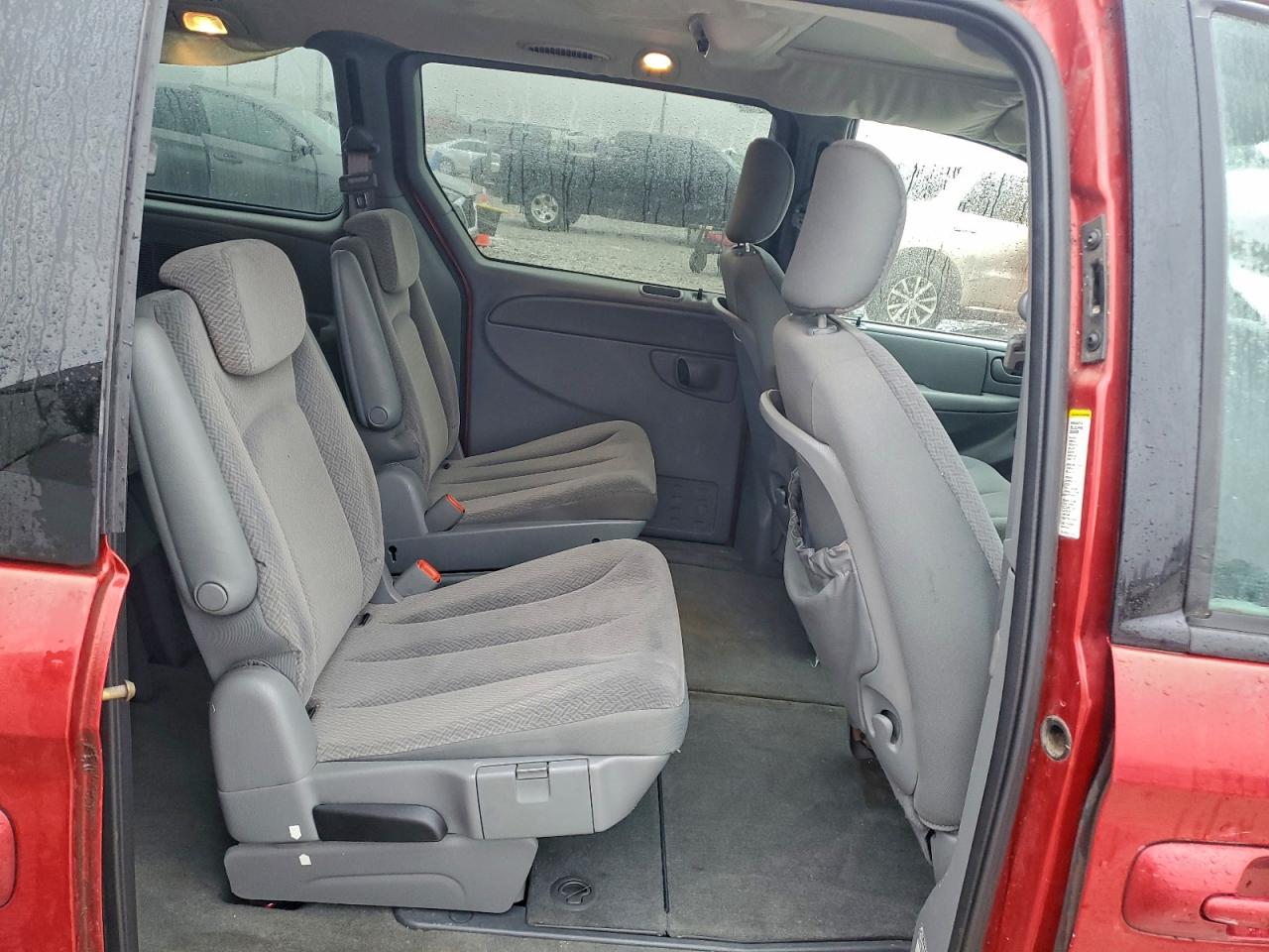 2005 Chrysler Town & Country Touring VIN: 2C4GP54L75R137316 Lot: 94653875