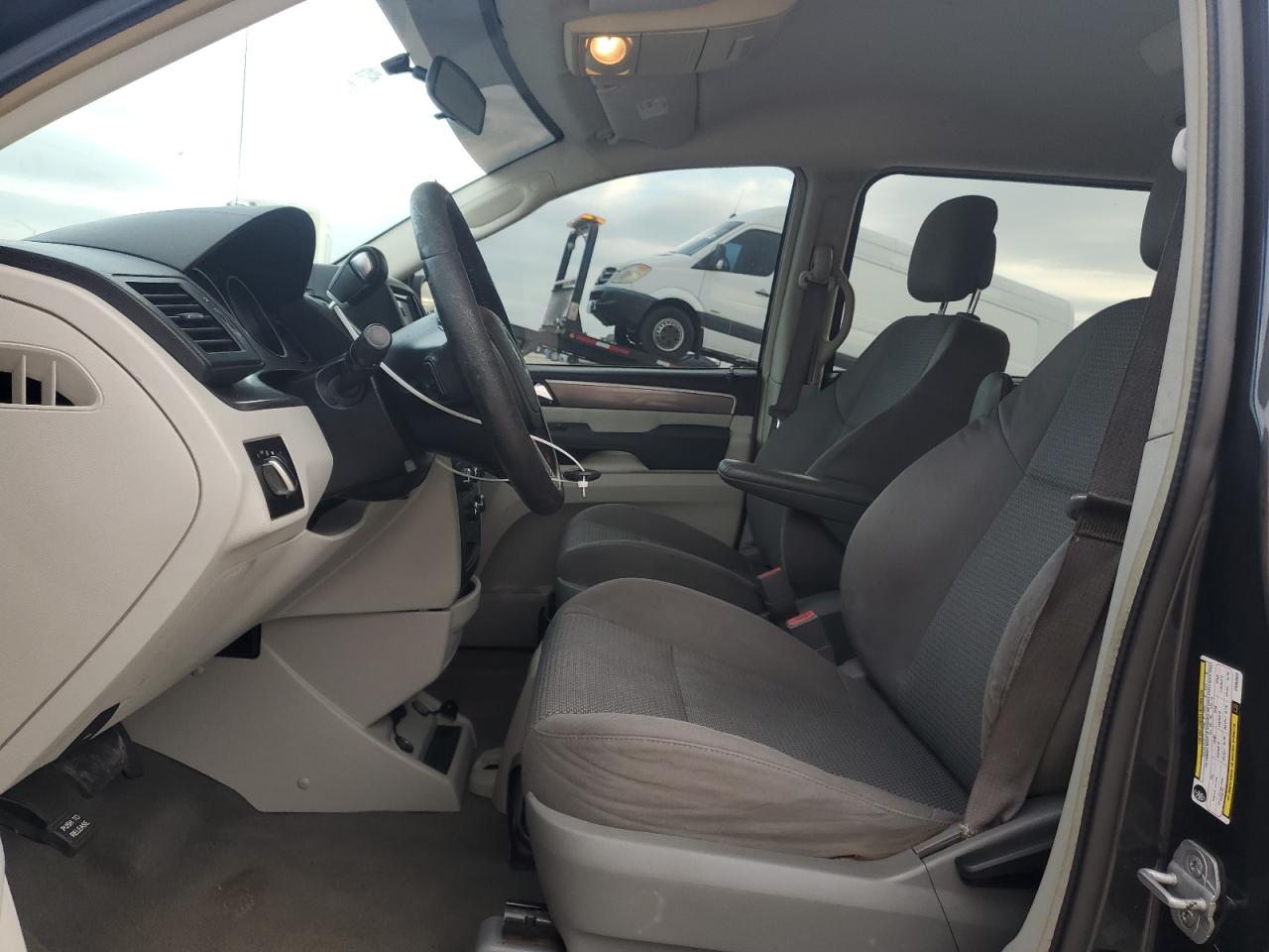 2012 Volkswagen Routan S VIN: 2C4RVAAG4CR353832 Lot: 91202205